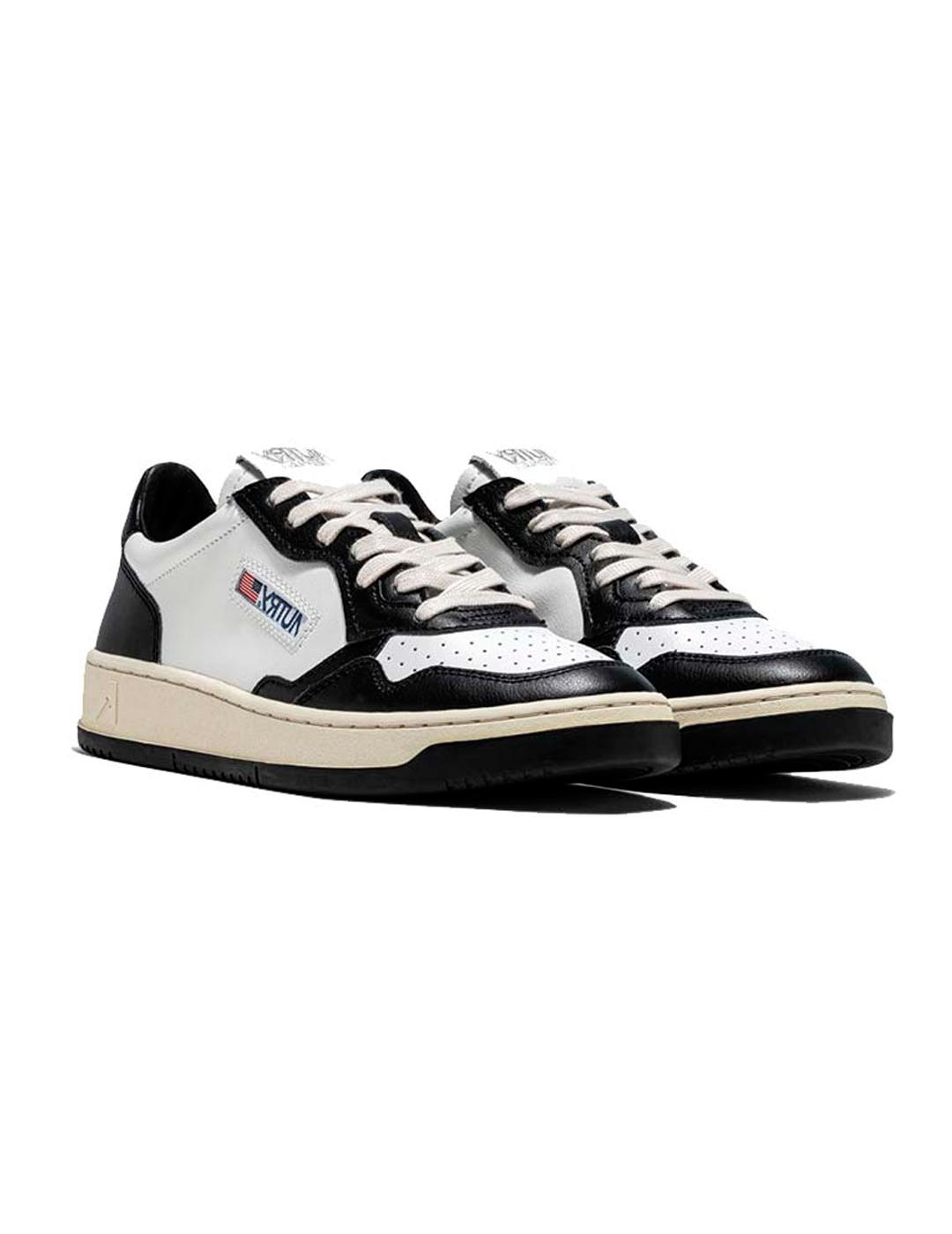 Autry Medalist Low AULWWB01 Zapatillas Mujer Negras