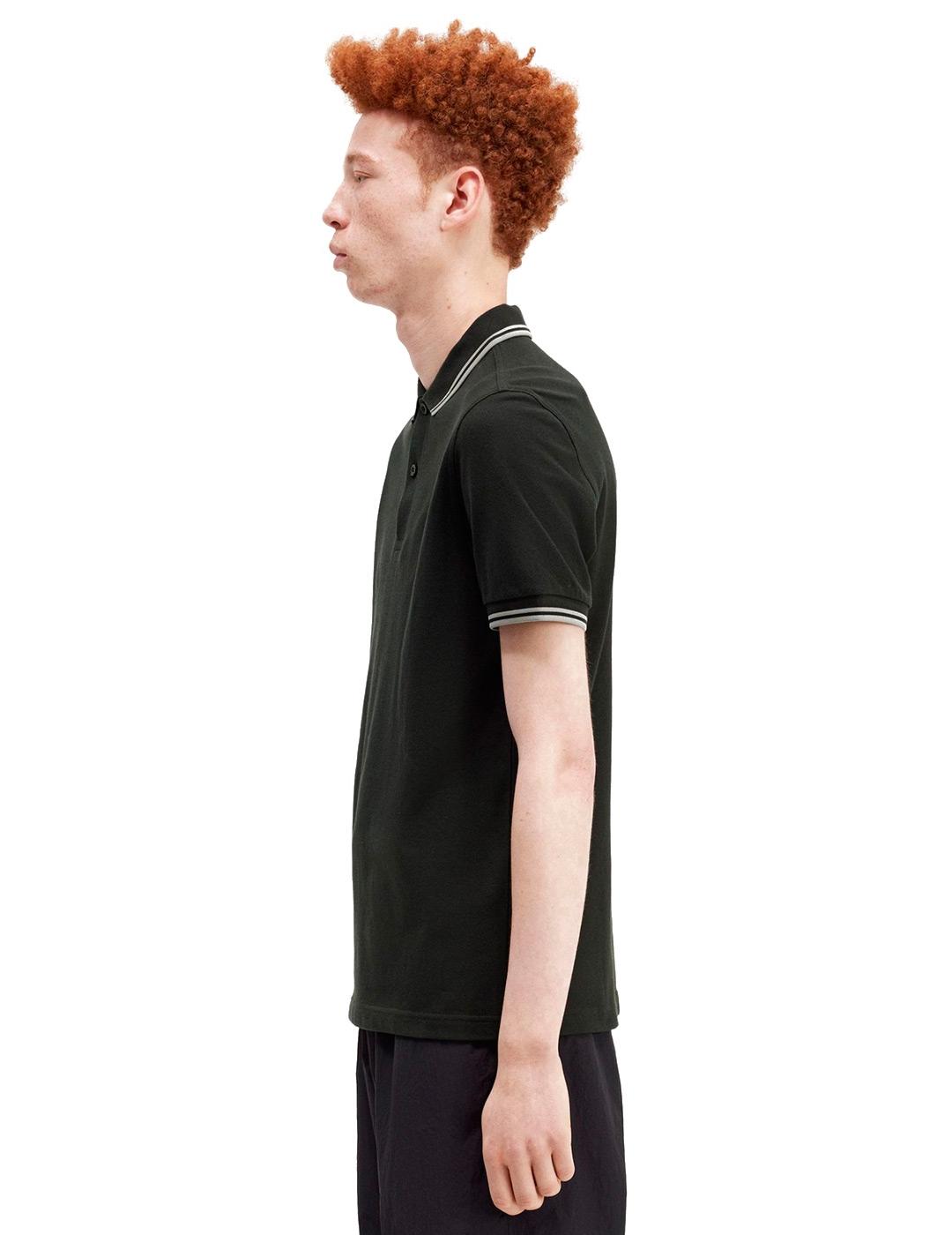 Fred Perry M3600 Polo Hombre Franjas Verde Oscuro