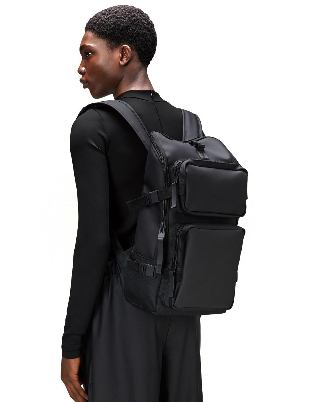 Mochila Rains Trail Cargo Backpack Negra