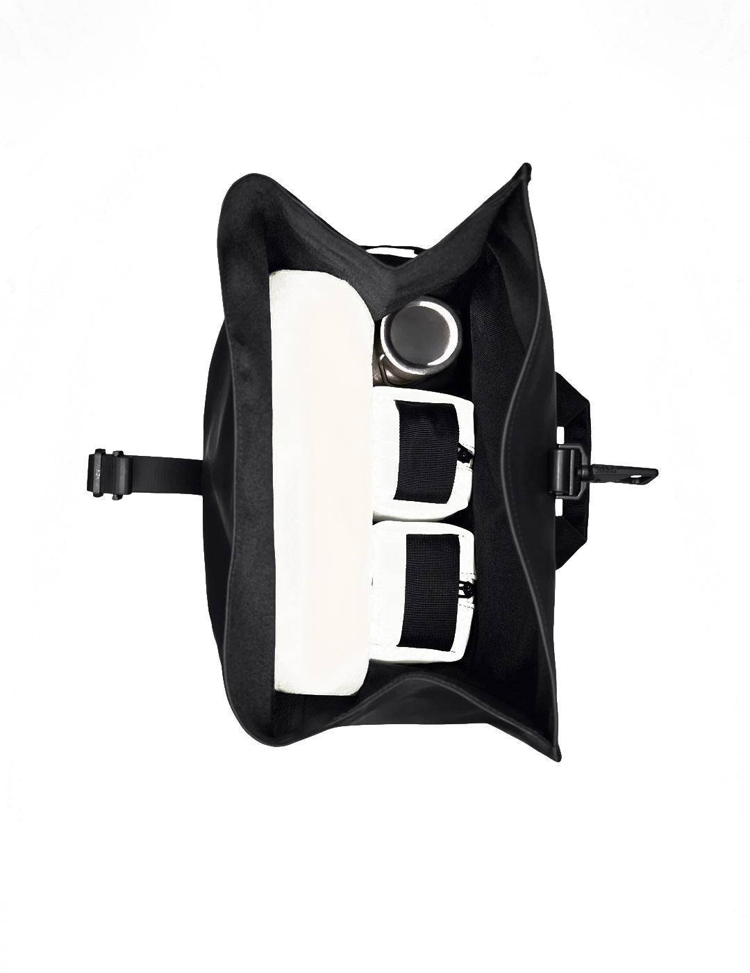 Mochila Rains Rolltop Rucksack Large Negra