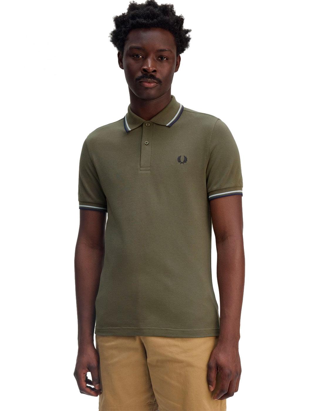 Fred Perry M3600 Polo Hombre Franjas Verde