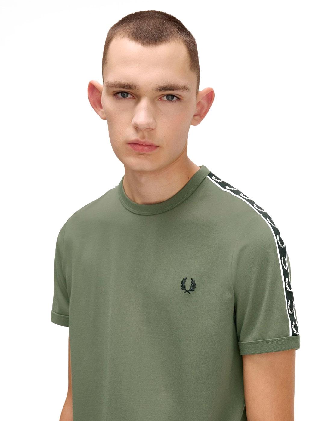 Fred Perry Contrast Tape Ringer Camiseta Hombre Verde