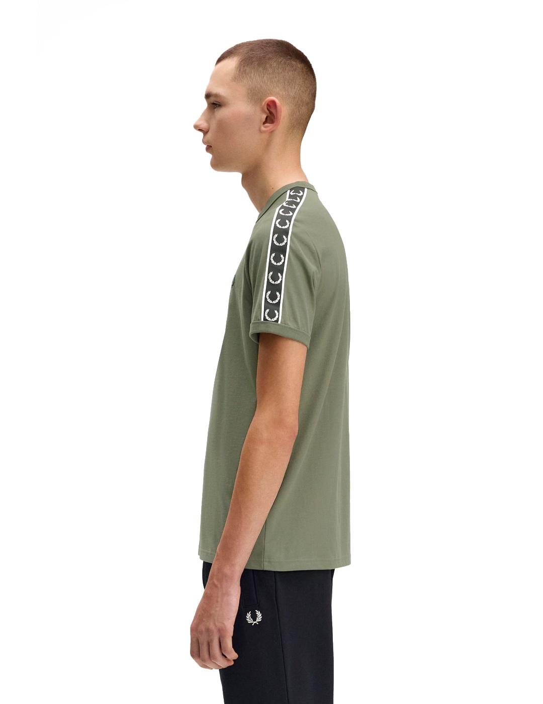 Fred Perry Contrast Tape Ringer Camiseta Hombre Verde