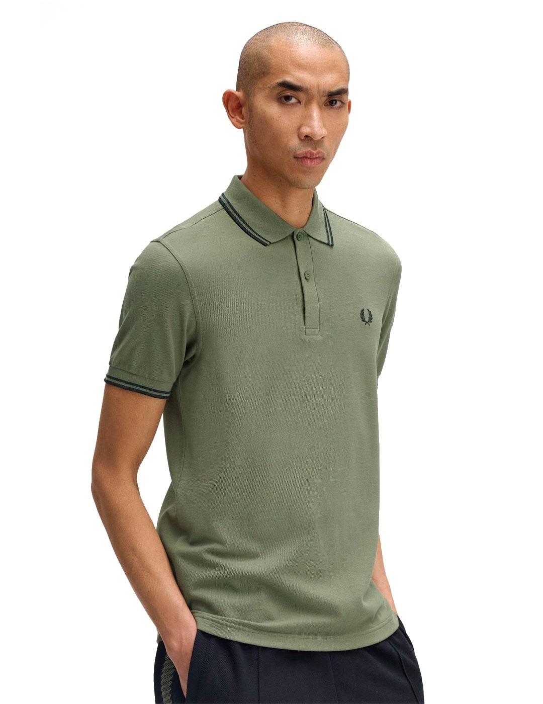 Fred Perry M3600 Polo Hombre Franjas Verde